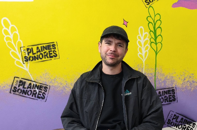 Deinos MC aux Plaines Sonores : « Jouer là où on ne t'attend pas »